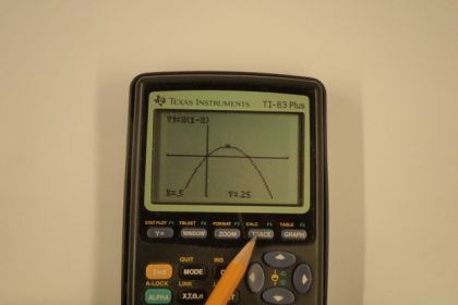 OpenStax College Physics, Chapter 18, Problem 19 (PE) calculator screenshot 3